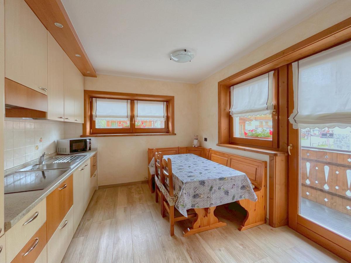 Skyrim Apartment - City Centre リヴィーニョ エクステリア 写真
