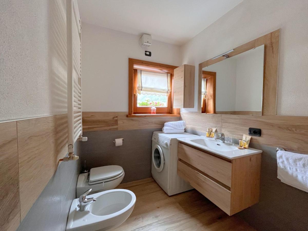 Skyrim Apartment - City Centre リヴィーニョ エクステリア 写真